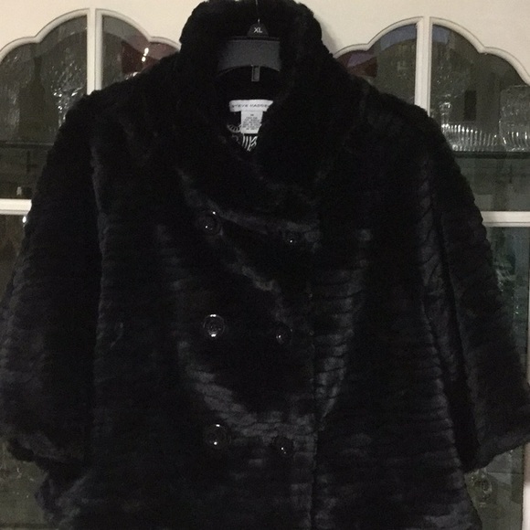 Black faux fur jacket - Picture 1 of 4